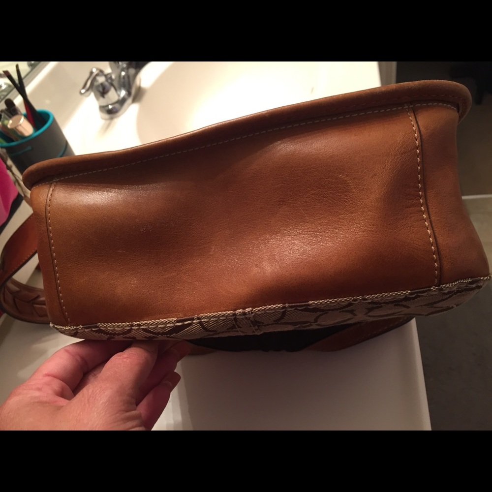 Coach Brown and Tan Shoulder Bag - Picture 3 of 7